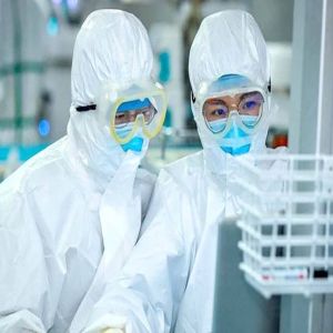 Os teóricos da conspiração afirmam que a pandemia do COVID-19 é uma farsa. Será mesmo?