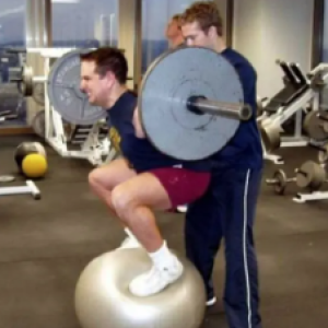 13 imagens que mostram por que os homens vivem menos do que as mulheres