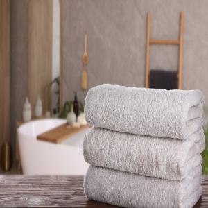 Elimine o cheiro de mofo nas toalhas com uma dica econômica