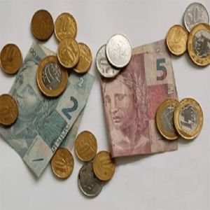 Você consegue acertar a quantia exata de dinheiro que tem nesta imagem? É mais difícil do que imagina