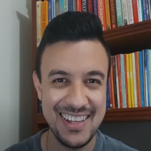 Quem cobra demais dos outros está em dívida consigo mesmo