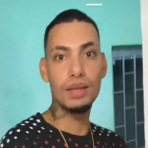 Sósia do Rapper Filipe Ret