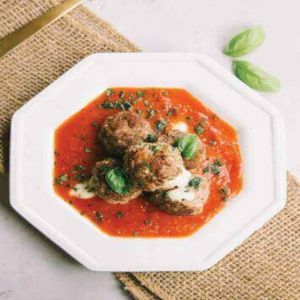 Almôndegas recheadas com mussarela