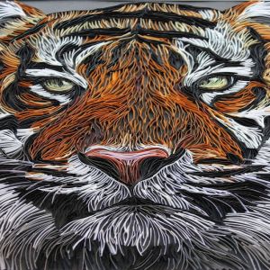 Artista usa papel para criar obras incríveis