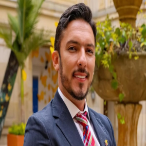 Ex-ator pornô e ativista assume Ministério da Igualdade na Colômbia