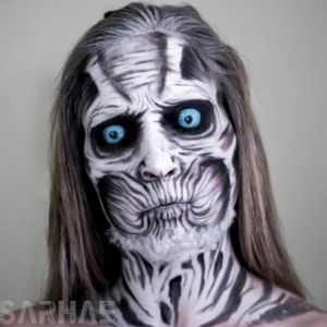 Maquiadora usa o corpo para criar obras de arte