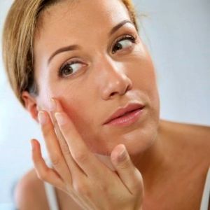 Veja os top 10 alimentos que previnem as rugas