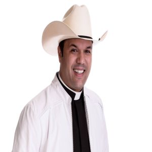 Padre Alessandro Campos confirma show em Contagem