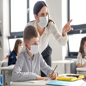 A retomada às aulas e as incertezas dos profissionais da Educação