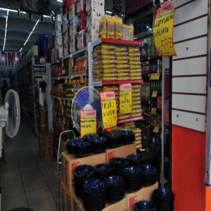 Lojas de BH trocam alvará e vendem até feijão para driblar decreto de Kalil