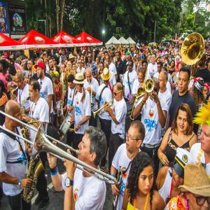 Pré-carnaval 2024: Banda Mole de BH chega ao seu 49º ano