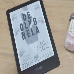 Resenha literária: De Olho Nela