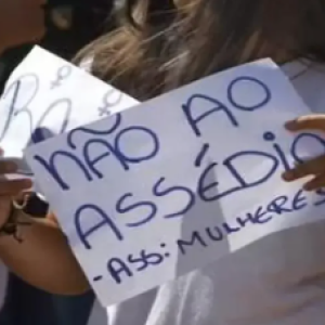 7 casos bizarros de mulheres acusadas de assédio