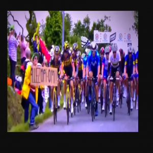 Mulher é procurada pela polícia por um motivo inusitado 