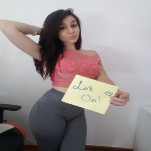 Carolzinha no gata da vez