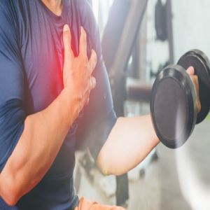 Verão: como anabolizantes e treinos extremos afeta o coração masculino