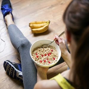 Lanches nutritivos para pré-treino e ricos em proteína para pós-treino