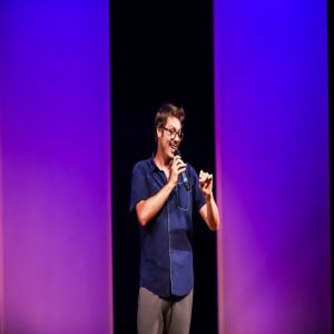 Fabio Porchat se prepara para nova temporada nacional e internacional de “Histórias do Porchat”