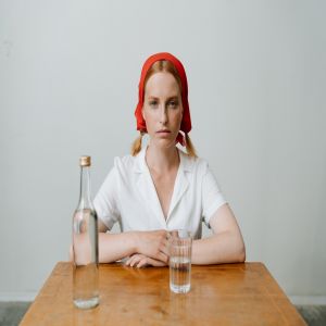 6 utilidades incríveis da vodka no uso caseiro