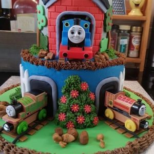 Você come com os olhos primeiro: Bolos tão lindos que é difícil cortá-los (40 fotos)