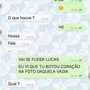 O ciúmes dessa menina é tão grande que dá dó do namorado