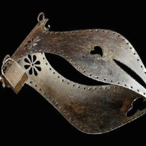 4 roupas íntimas históricas e incrivelmente bizarras