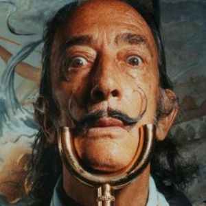 Por que Salvador Dali usava um bigode incomum