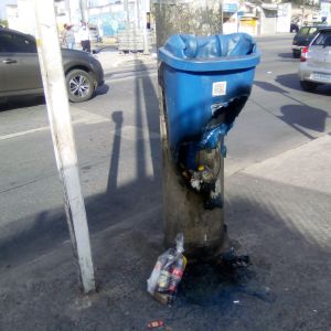 Lixeira foi trocada (Antes e Depois)