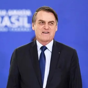 Governo Bolsonaro gasta R$ 15 milhões com leite condensado e R$ 2,2 milhões com chiclete