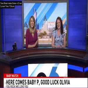 Apresentadora entra em trabalho de parto e continua apresentando jornal