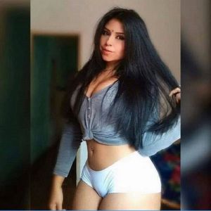 Essa quando era pequena a mãe não colocava talco não; era ADUBOO