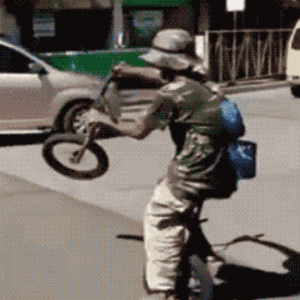 Essa bicicleta surpreendeu a todos no centro!