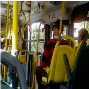 Mais um dia comum no ônibus