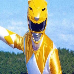 O triste fim da Ranger Amarela de ‘Mighty Morphin Power Rangers’ 