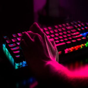 Os 10 melhores teclados mêcanicos gamers custo benefício