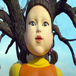 Round 6: Boneca da série é recriada em tamanho real pela Netflix