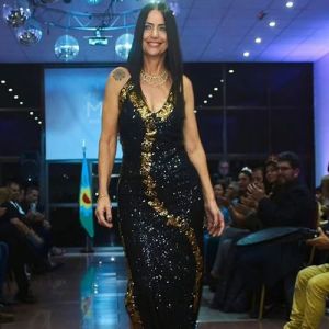 Surpreendente! Mulher de 60 anos que ganhou o título de Miss Universo em Buenos Aires