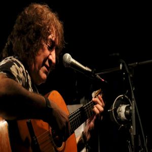 Bar Museu Clube da Esquina comemora seis anos! Celebração terá aula show de culinária e música com Toninho Horta