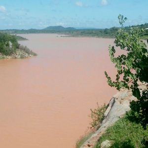 Compesa amplia oferta de água