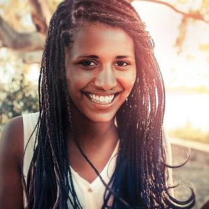 Quantos músculos da face movimentamos quando sorrimos? Saiba isso e outros benefícios do sorriso