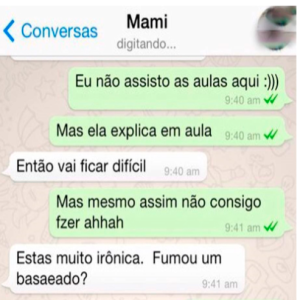 Conversando com a mãe no whatsapp quando de repente!