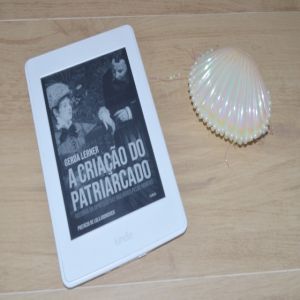 Resenha literária: A Criação do Patriarcado
