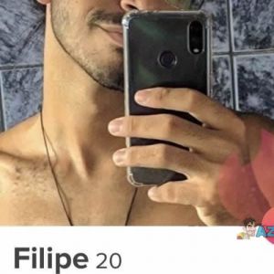 O que esse cara já achou no Tinder?