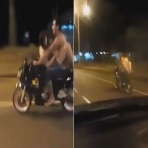 Casal é flagrado na hora ‘H’ em cima de moto em movimento na estrada; Veja vídeo