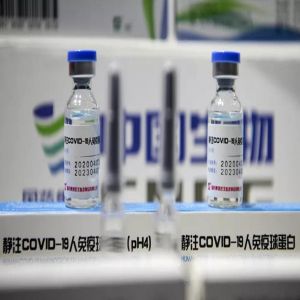 A vacina chinesa, CoronaVac, desencadeia uma resposta imunológica rápida