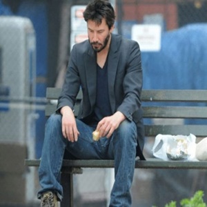 Para não enlouquecermos ou nos frustramos, precisamos viver as nossas vidas e não a dos outros