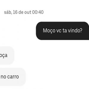 Uber trabalhando na madruga