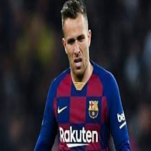 OFICIAL: Arthur assina pela Juventus a partir da temporada 2020/21 e Pjanic vai para o Barcelona