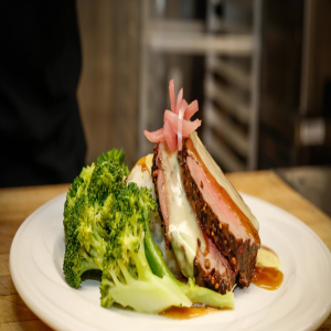 Pensa em emagrecer? Então é só tomar um bom vinho e quem sabe comer um chocolate