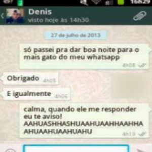 Achou que o elogio era pra ele e acabou pagando mico